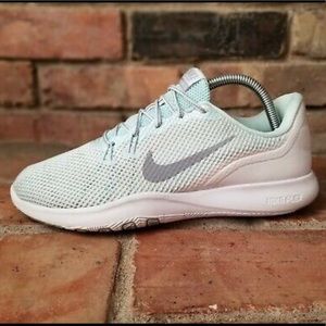 Women's NIKE Flex TR 7 Training Shoe - Size 9